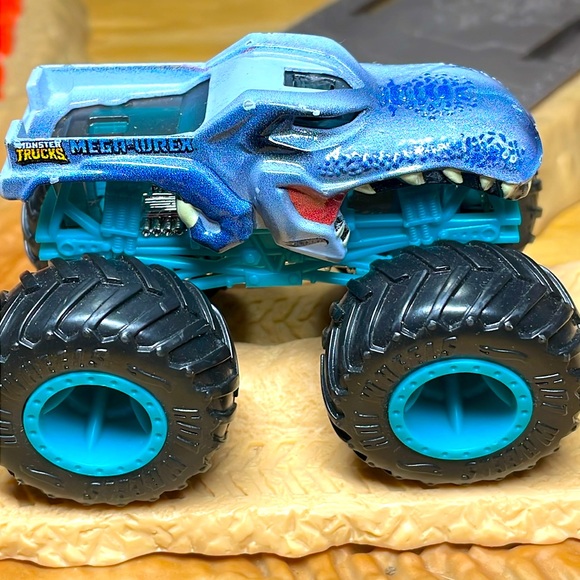 Mega Wrex - Picture 3 of 3